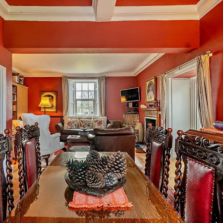 4 Bed In 94247 Greystoke