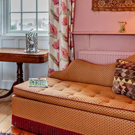 4 Bed In 94247 Greystoke